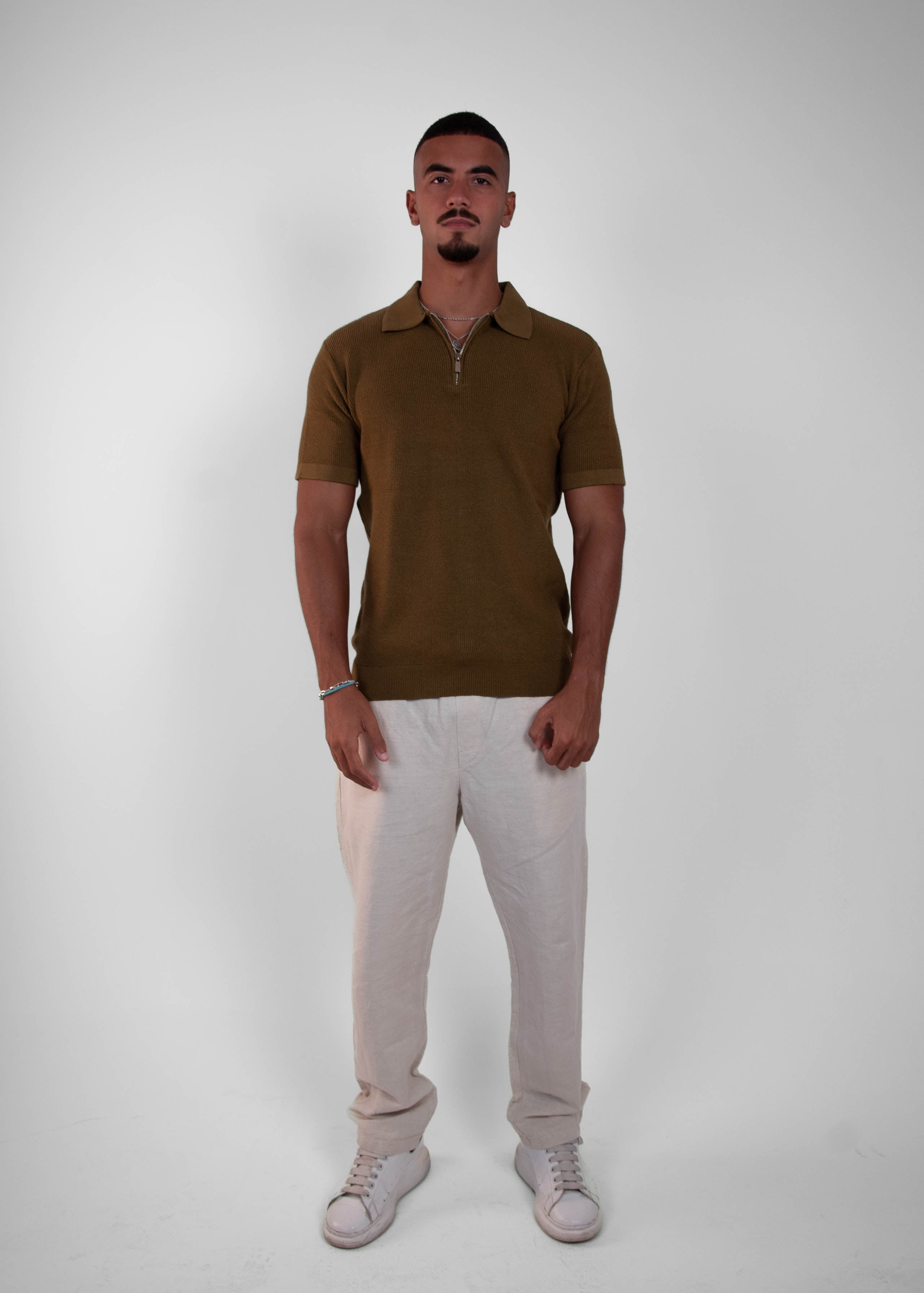 OLIVE KNIT ZIP-UP POLO
