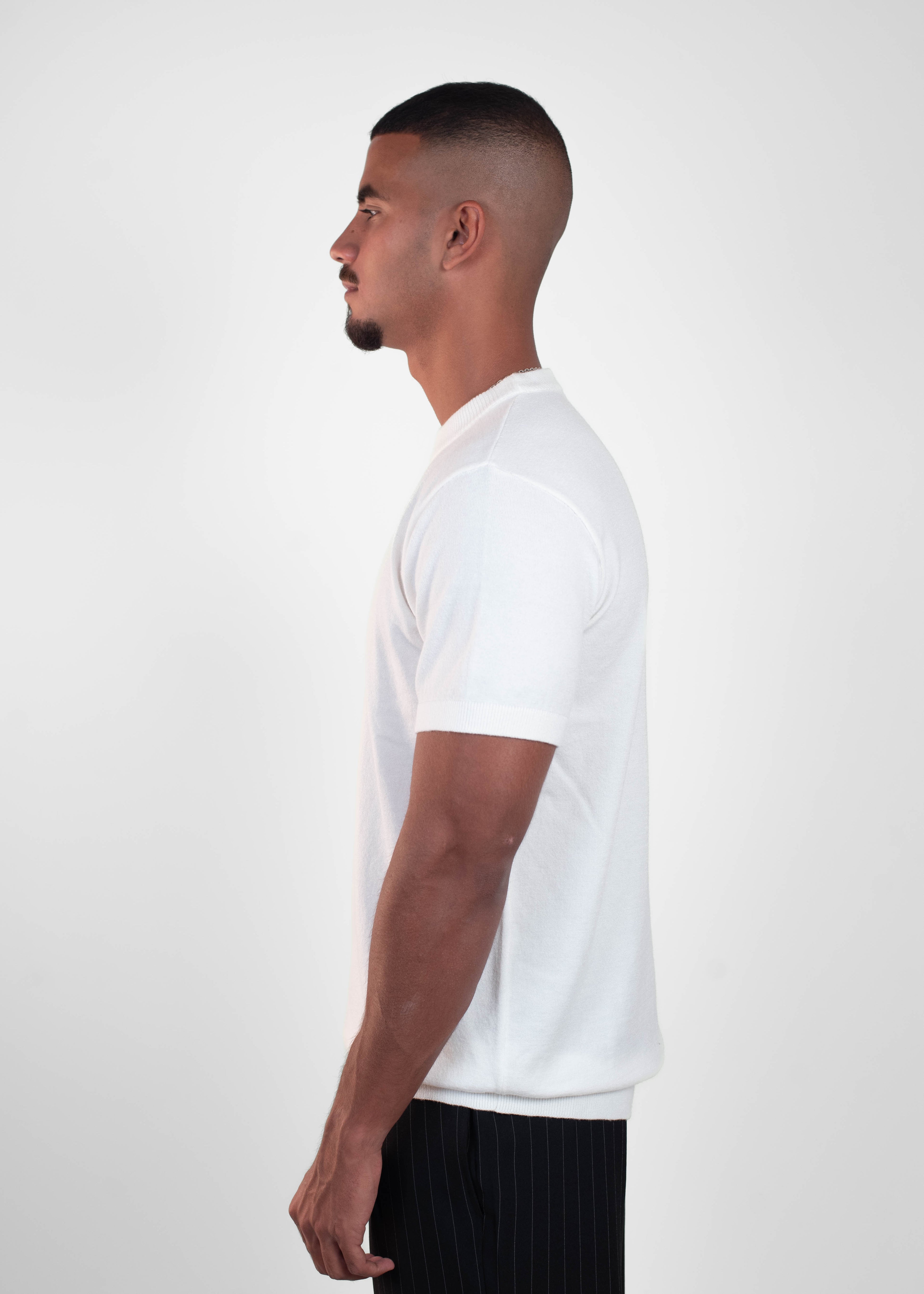 ROUND NECK KNIT T-SHIRT - WHITE